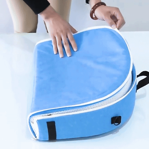 GIF lit bebe de voyage