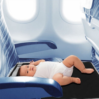 lit de voyage bébé avion et train - bébé couché
